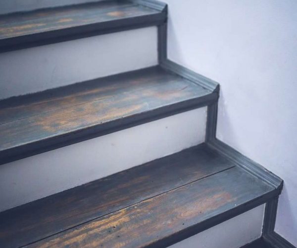 menuisier-qualit-escalier-rampe-belgique